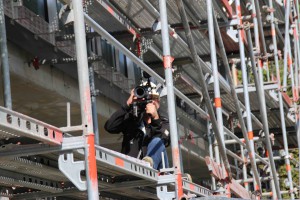 Drehbericht Energieberatung: Sacha auf dem Baugerüst. Foto: Jasmin Welker